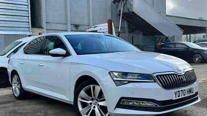 Used Skoda Superb SE L 190 HP (139 kW) 2020 White Hatchback