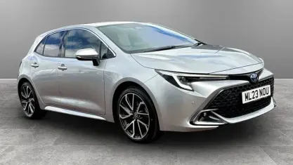 Used Toyota Corolla 196 HP (144 kW) 2023 Silver Hatchback