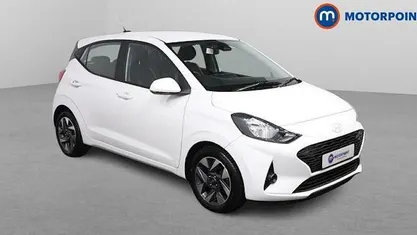Used Hyundai i10 Advanced 63 HP (46 kW) 2025 White Hatchback