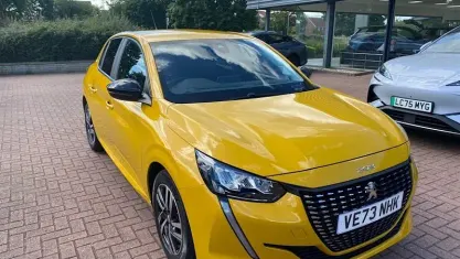 Used Peugeot 208 Active+ 102 HP (75 kW) 2023 Hatchback