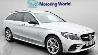 Begagnad Mercedes C300e AMG line 320 HK (235 kW) 2021 Silver Kombi