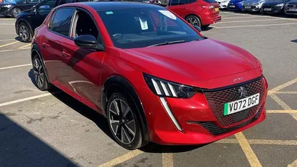Used Peugeot e-208 Premium 100 kW (136 HP) 2022 Red Hatchback