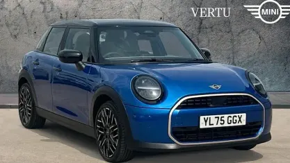 Used Mini Cooper Exclusive 114 kW (156 HP) 2026 Icy sunshine blue Hatchback
