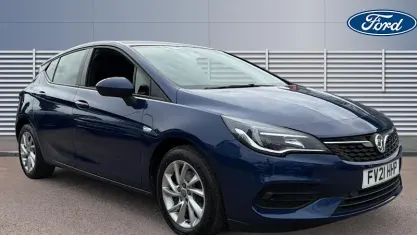 Used Vauxhall Astra Business Edition 131 HP (96 kW) 2021 Blue Hatchback