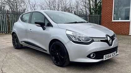 Used Renault Clio IV Dynamique 90 HP (66 kW) 2015 Hatchback