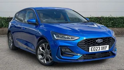 Begagnad Ford Focus ST-Line 125 HK (91 kW) 2023 Blå Halvkombi