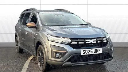 Used Dacia Jogger Extreme 141 HP (103 kW) 2025 MPV