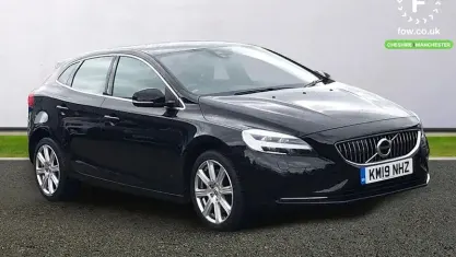 Used Volvo V40 Inscription 152 HP (111 kW) 2019 Hatchback