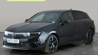 Begagnad Vauxhall Astra GS Line 131 HK (96 kW) 2025 Halvkombi