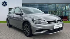 Used 2018 VW Golf VII SE Hatchback | £17,138 (Fair price)