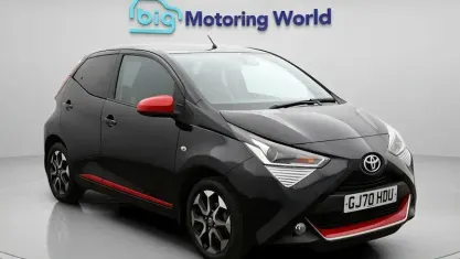 Usado Toyota Aygo Trend 72 HP (52 kW) 2020 Preto Citadino
