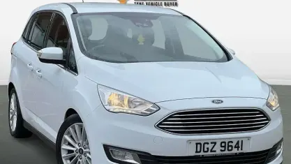 Używany Ford Grand C-Max Titanium 120 KM (88 kW) 2019 Minivan