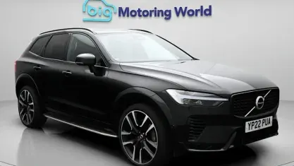 Usado Volvo XC60 R-Design Pro 455 HP (334 kW) 2021 Preto SUV