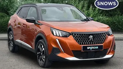 Second-hand Peugeot 2008 GTi 131 CP (96 kW) 2023 Portocaliu SUV