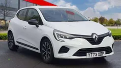 Used 2022 Renault Clio V Evolution Hatchback | £15,995 (Fair price)