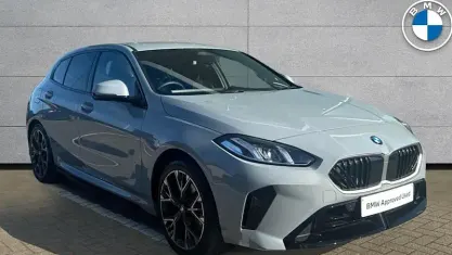 Begagnad BMW 120 M Sport 168 HK (123 kW) 2025 Grå Halvkombi