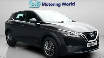 Used Nissan Qashqai Acenta Premium 140 HP (102 kW) 2022 Black SUV