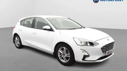 Used Ford Focus Zetec 125 HP (91 kW) 2019 White Hatchback