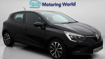 Used Renault Clio V Evolution 90 HP (66 kW) 2023 Hatchback