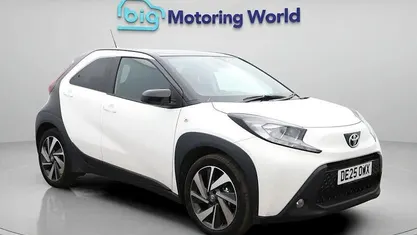 New Toyota Aygo X 72 HP (52 kW) 2025 White SUV