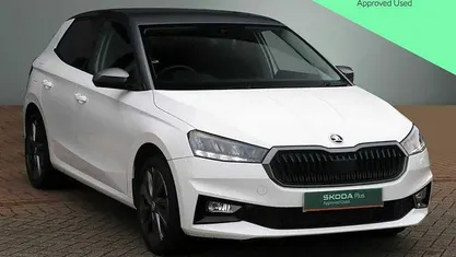 Used Skoda Fabia Colour Edition 110 HP (80 kW) 2023 White Hatchback