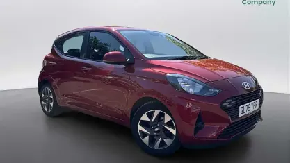 Used Hyundai i10 Advanced 63 HP (46 kW) 2025 Red Hatchback