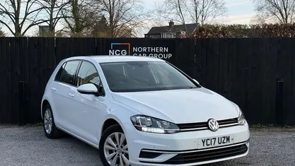 Used VW Golf VII SE 116 HP (85 kW) 2017 White Hatchback
