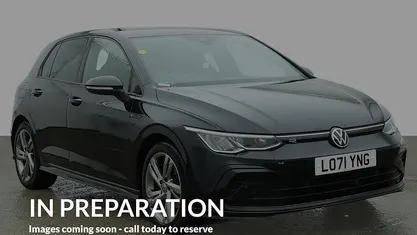 Used VW Golf VIII R-line 131 HP (96 kW) 2024 Hatchback