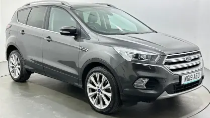 Usado Ford Kuga Titanium X 179 CV (131 kW) 2019 Gris SUV
