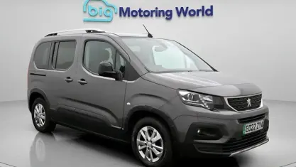 Used Peugeot e-Rifter Allure Premium 100 kW (136 HP) 2022 Grey MPV
