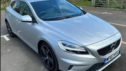 Used Volvo V40 R-Design Pro 152 HP (111 kW) 2019 Hatchback