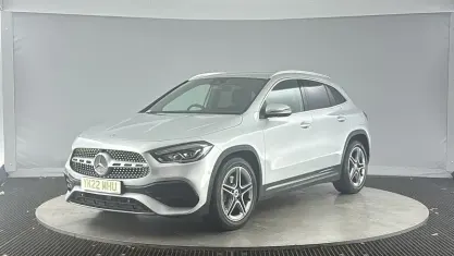 Usado Mercedes GLA200 Executive 163 HP (119 kW) 2022 Prateado SUV