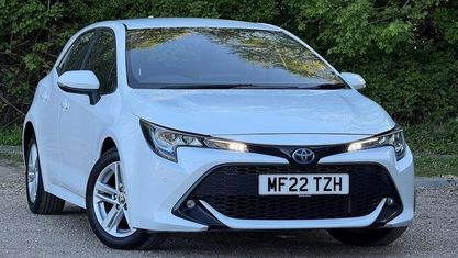 Begagnad Toyota Corolla 122 HK (89 kW) 2022 Vit Halvkombi