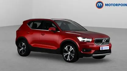 Used Volvo XC40 Inscription 197 HP (144 kW) 2020 Red SUV