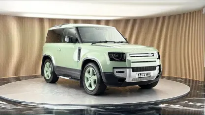 Used Land Rover Defender 75th Limited Edition 300 HP (220 kW) 2023 Green SUV