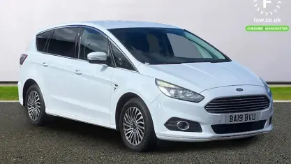 Używany Ford S-MAX Titanium 165 KM (121 kW) 2019 Biały Minivan