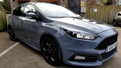 Used Ford Focus ST 185 HP (136 kW) 2015 Grey Hatchback