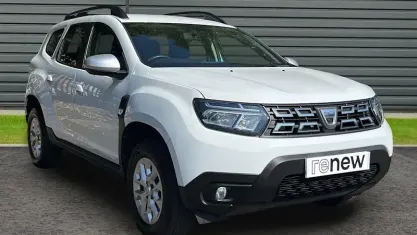 Used Dacia Duster Comfort 131 HP (96 kW) 2022 White SUV