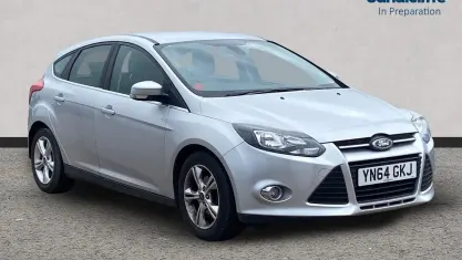 Used Ford Focus Zetec 100 HP (73 kW) 2014 Silver Hatchback