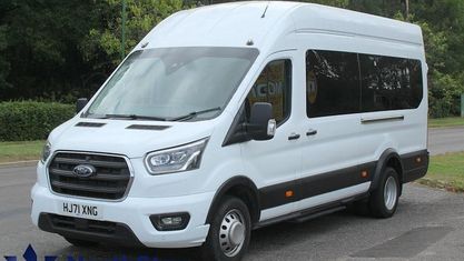 Begagnad Ford Transit Limited 170 HK (125 kW) 2022 Minibuss