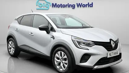 Usado Renault Captur Iconic 91 HP (66 kW) 2021 Cinzento SUV