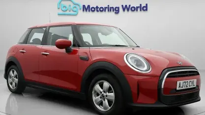 Used Mini Cooper Classic 136 HP (100 kW) 2022 Red Hatchback
