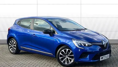 Used Renault Clio V Evolution 90 HP (66 kW) 2023 Hatchback