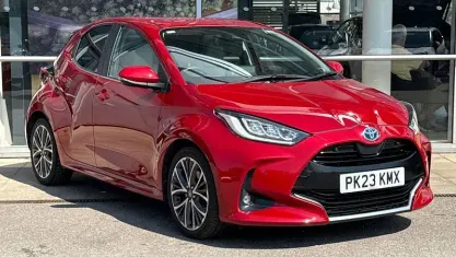 Used Toyota Yaris 116 HP (85 kW) 2023 Red Hatchback