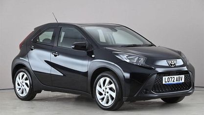 Używany Toyota Aygo X PURE 72 KM (52 kW) 2025 SUV