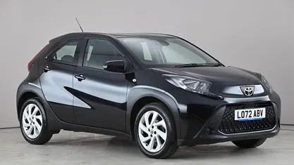 Used Toyota Aygo X PURE 72 HP (52 kW) 2025 SUV