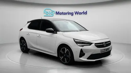 Used Vauxhall Corsa Ultimate 131 HP (96 kW) 2023 White Hatchback