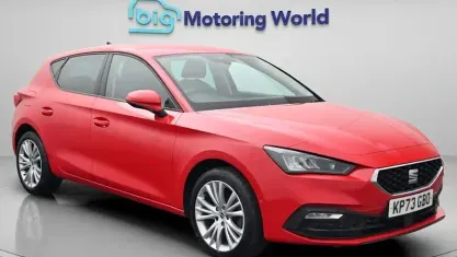 Used Seat Leon SE Dynamic 131 HP (96 kW) 2023 Red Hatchback