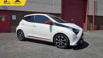 Used Toyota Aygo Trend 72 HP (52 kW) 2019 White Hatchback