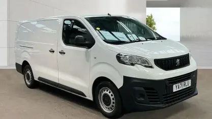 Used Peugeot Expert Premium 144 HP (105 kW) 2022 White Van